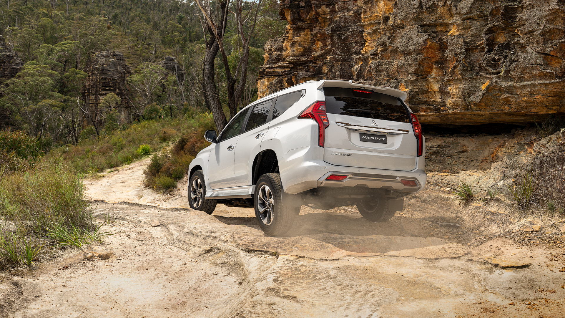 2025_Pajero_Lifestyle_05