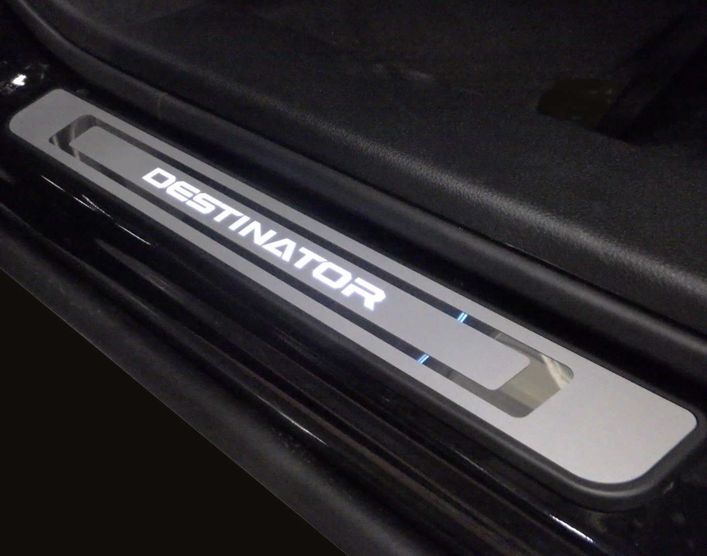 car-accessory-img.png